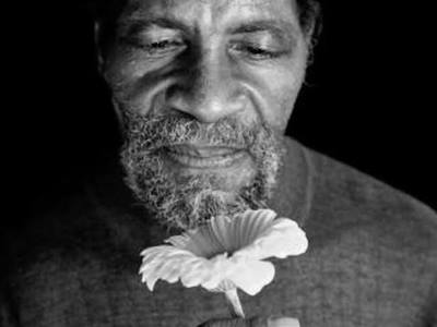 Abiodun_Oyewole_flower